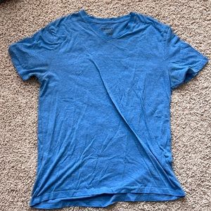 Old Navy vneck tshirt